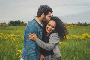 Emotionale Verbindung stärken: Wege zu mehr Nähe und Verständnis in der Partnerschaft